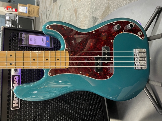 FENDER PLAYER PRECISION BASS MAPLE FINGERBOARD LIMITED-EDITION OCEAN TURQUOISE